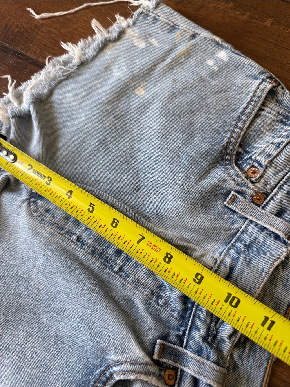 Coveted 501 Levi's Light Blue Distressed Denim Cutoff Shorts vintage - Picture 7 of 12